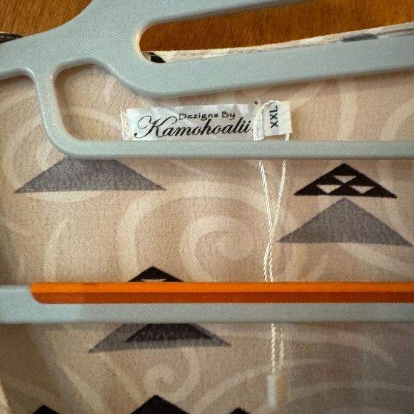 Kamohoalii XXL - Picture 2 of 2